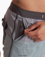 faixa de onda de ameixa calção de cruzeiro homens Vuori 68NJ8J782 roupas - Image 3