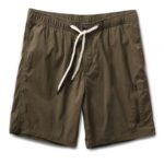 orégano escuro short alpinista técnico homens Vuori 68NJ8J727 roupas