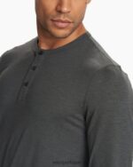 urze de carvão manga longa facilidade performance henley homens Vuori 68NJ8J543 roupas - Image 3