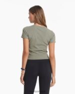 urze louro camiseta ajustada mudra mulheres Vuori 68NJ8J84 roupas - Image 4